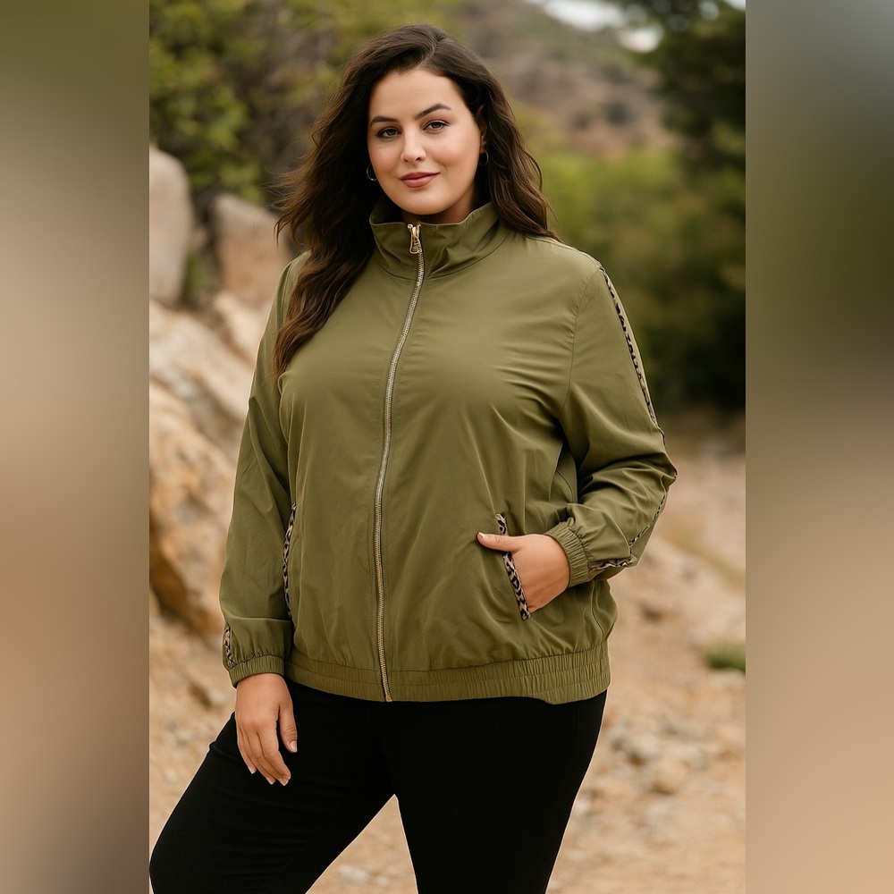 Chico's Zenergy Piped Neema Jacket Light Olive Size 4 20/22 UPF 50+ Cheetahcore